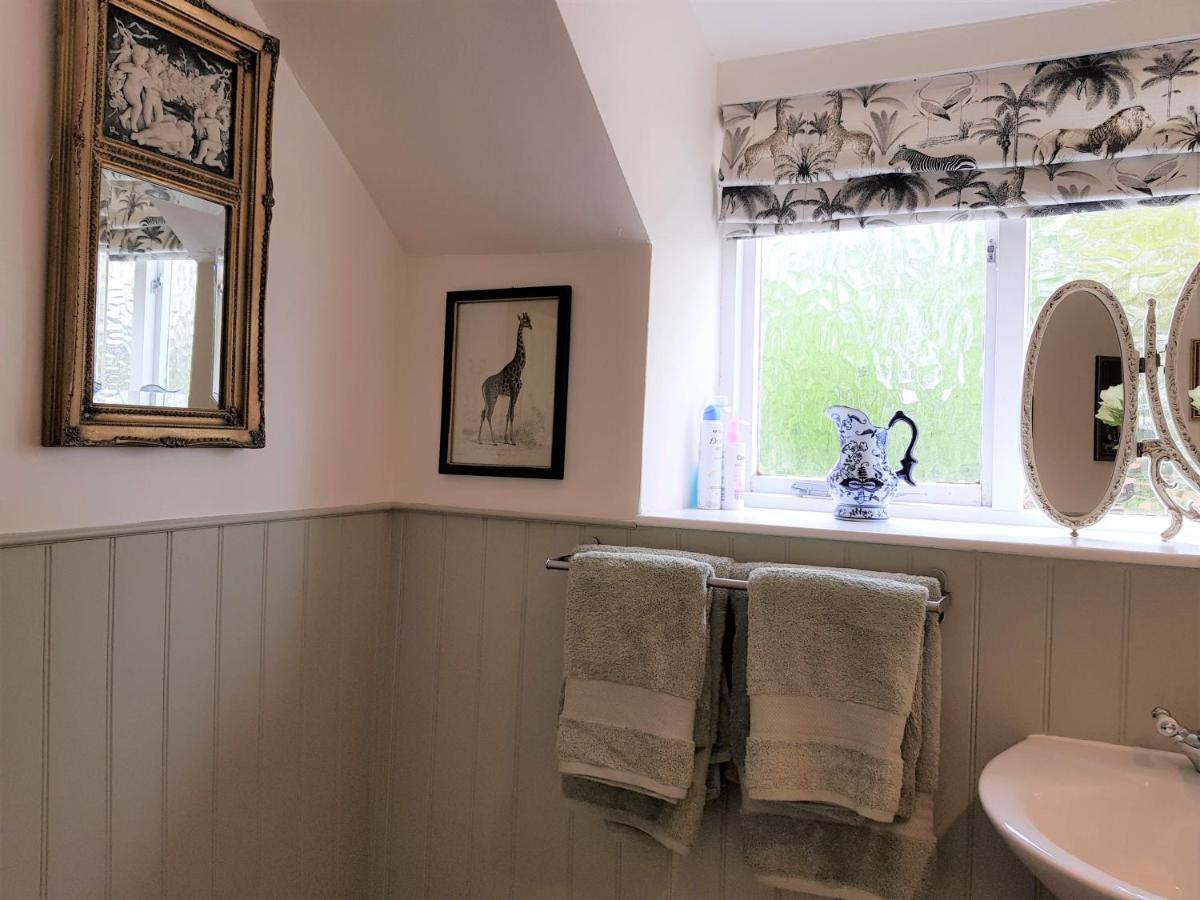 Cruck Cottage 피커링 외부 사진