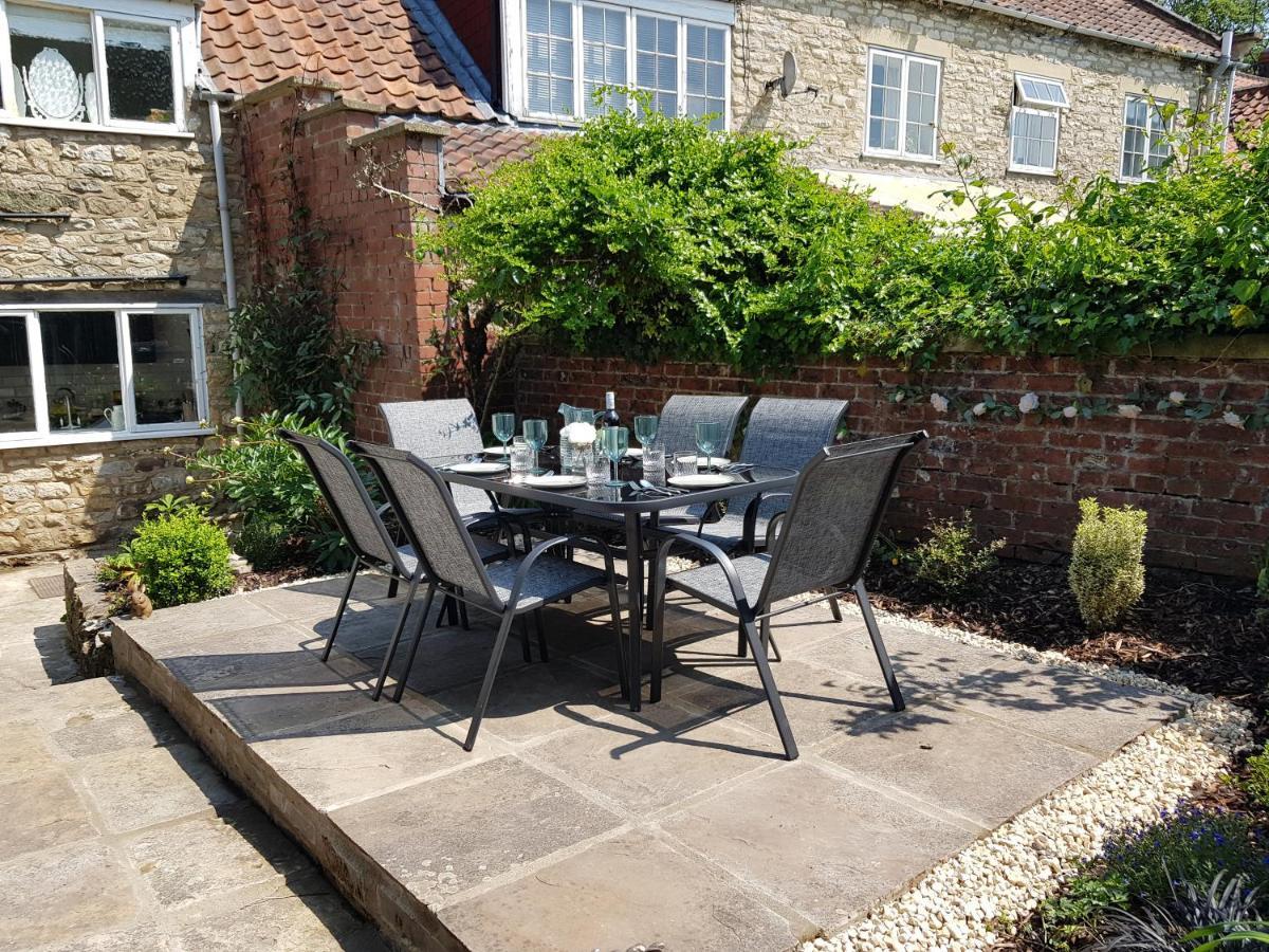 Cruck Cottage 피커링 외부 사진